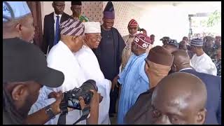 Download lagu President Tinubu meets with the Alake of Egbaland Oba Dr. Adedotun Gbadebo at his Palace in Abeokuta mp3 Download lagu President Tinubu meets with the Alake of Egbaland Oba Dr. Adedotun Gbadebo at his Palace in Abeokuta mp3