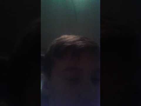 Waffe mit kugeln und magazin