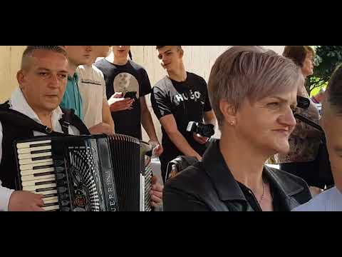 Tradicionalno narodno kolo poslije svete mise za patron župe sveti Juraj 23.4.2023.