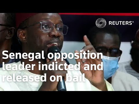 セネガルの野党指導者が起訴され、保釈される (Senegal opposition leader indicted and released on bail)