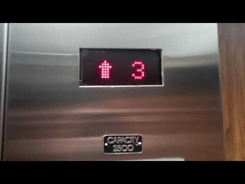 Vintage 1989 Schumacher Hydraulic Elevator. Highland Park, IL (Retake)