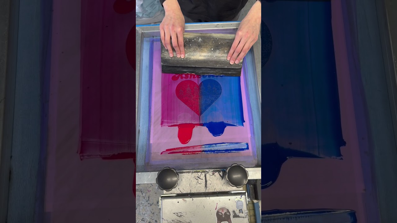 #silkscreen #printshop #printing #screenprinting #printmaker #printmaking