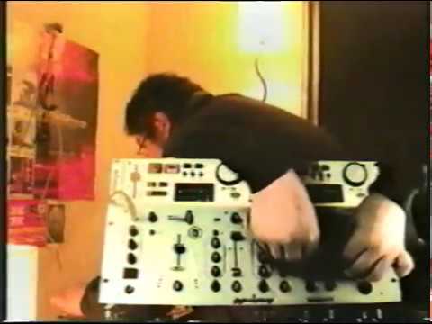 download lagu mp3 mp4 Streaming Rave, download lagu Streaming Rave gratis, unduh video klip Streaming Rave