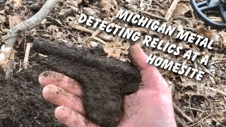 Michigan Metal Detecting  Relics At A Homesite