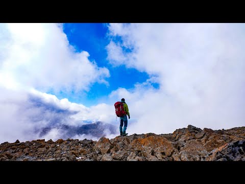 Hiking 50 Miles In The Alaska Range // The Howling Wolf Linkup