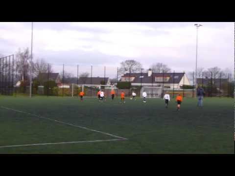 2012_12_01 VVdemeern F2 tegen JSV doelpunt 2