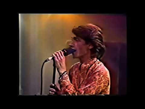 Virus - Luna De Miel En Vivo (Badia y Cia 1986) Remasterizado (Audio HQ)