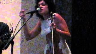 Carrie Rodriguez -- Lake Harriet (Live 2014)