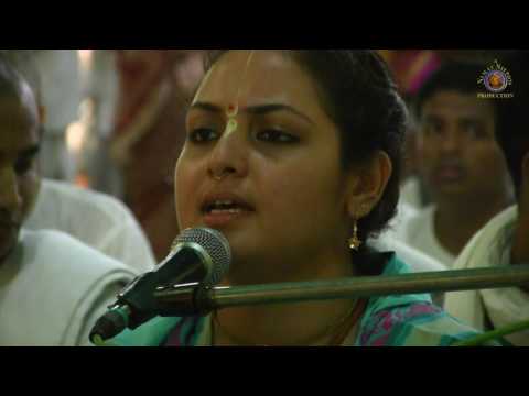 20170805 Sri Sri Radha Madhava Jhulan Yatra - Day 3 Kirtan Vishaka dd.