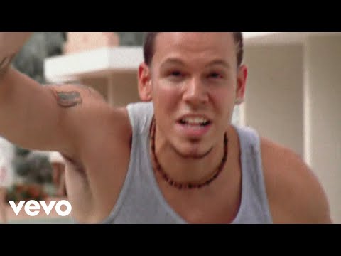 Calle 13 - Atrévete-Te-Te (Video)