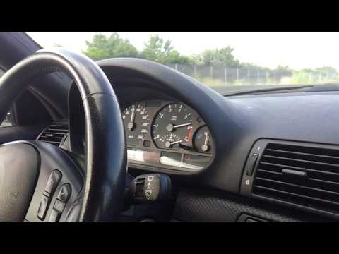 BMW E46 325Ci Acceleration Sound Downshift