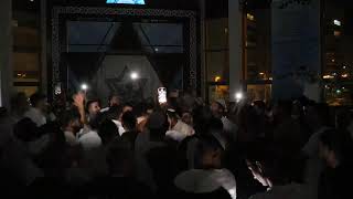 הרב אייל עמרמי - מתכוננים ליום הכי גדול בשנה! | מוצ"ש אמונה (הרב אייל עמרמי) - התמונה מוצגת ישירות מתוך אתר האינטרנט יוטיוב. זכויות היוצרים בתמונה שייכות ליוצרה. קישור קרדיט למקור התוכן נמצא בתוך דף הסרטון