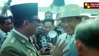Download lagu Pidato Soekarno Bikin Merinding: HAMPIR HANCUR LEBUR, BANGUN LAGI (1963) mp3 Download lagu Pidato Soekarno Bikin Merinding: HAMPIR HANCUR LEBUR, BANGUN LAGI (1963) mp3
