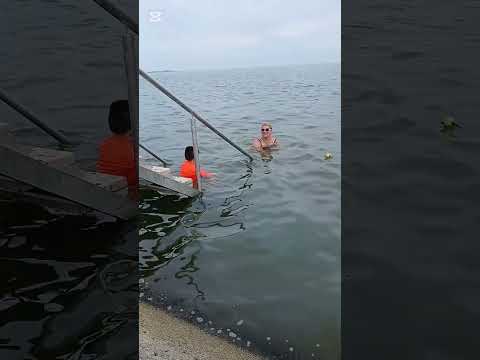 disfrutando la laguna mar chiquita #feliz #diversión ##nieto #agua #cordoba