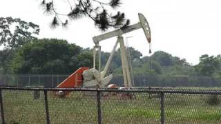 preview picture of video 'Oil Well Pumping in Cypress, Texas'