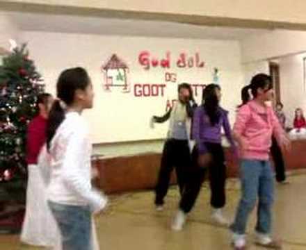 Charlyn dance w children min.&CYN