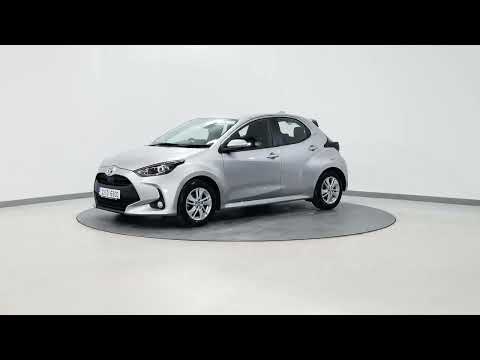 *10* 2022 Toyota Yaris 1.5 luna - Image 2