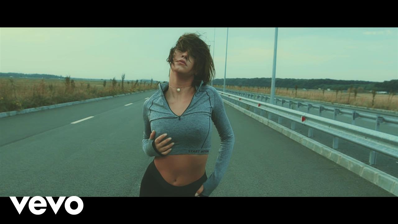 YellLow ft. Geneva — Put It On Top