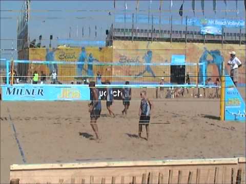 Dustin en Ed Bontrop op NK beachvolleybal 2010
