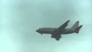 preview picture of video 'Aviogenex B737 200 YU-ANP Anflug über Berlin-Spandau'