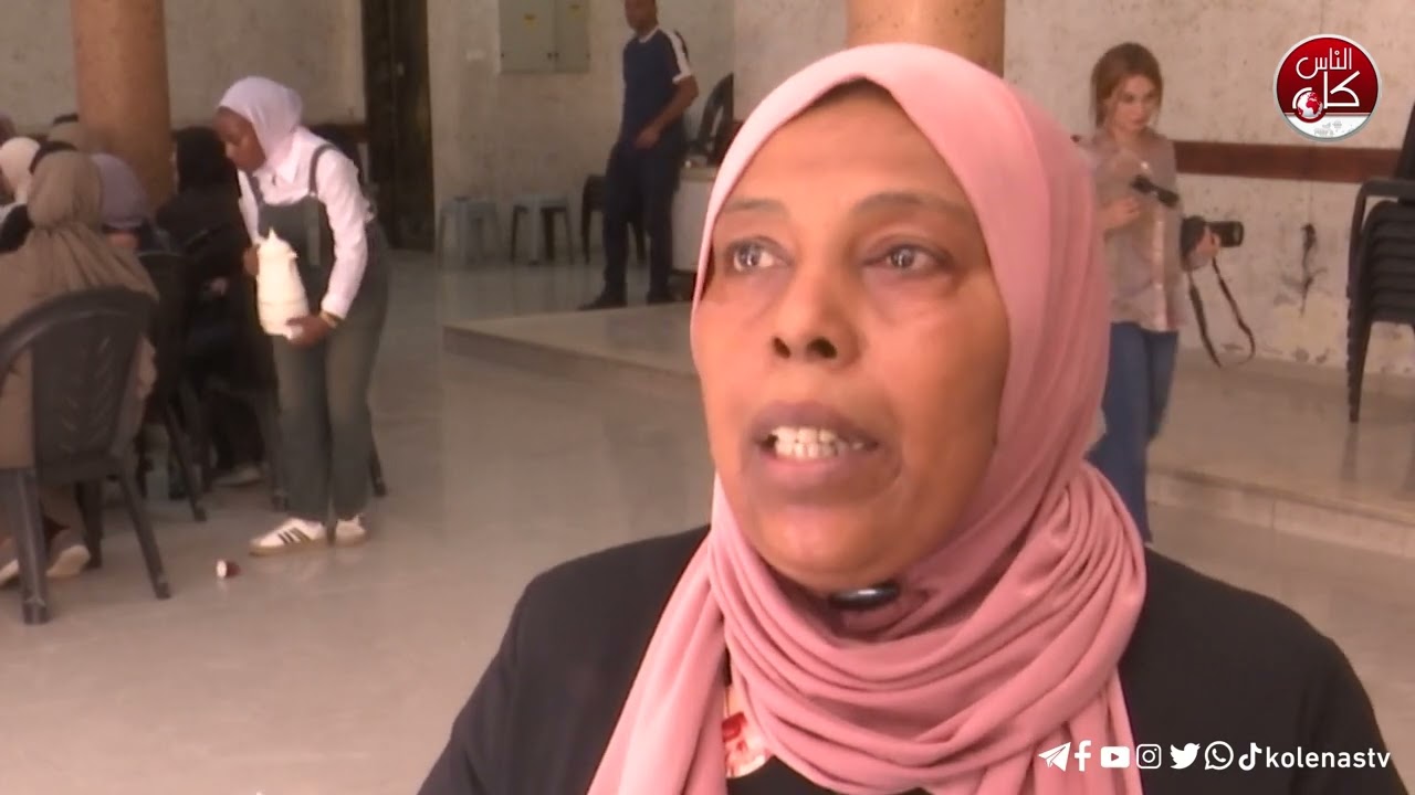 زيارة وزيرة شؤون المرأة منى الخليلي للمركز النسوي في مخيم طولكرم