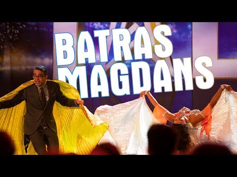 David Batra dansar magdans på Talang-scenen