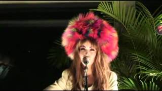 Aura Dione - Before The Dinosaurs unplugged live am 03.11.20.flv