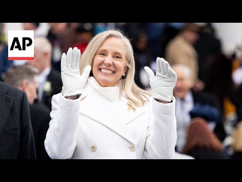 Abigail Spanberger becomes Virginia's 1st female governor in ...