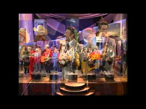 Bluegrass All Star Jam   Will The Circle Be Unbroken