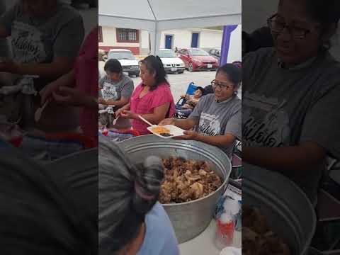 #fiesta #oaxaca Carnitas para la comida de los Chilolos, Tequixtepec