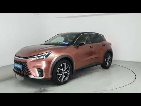 Lexus LBX LBX Emotion - Image 2