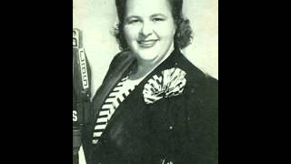 Kate Smith - And the Angels Sing  (with lyrics)
