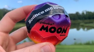 Video de Waboba Gradient Moon Ball | Pelota de súper rebote