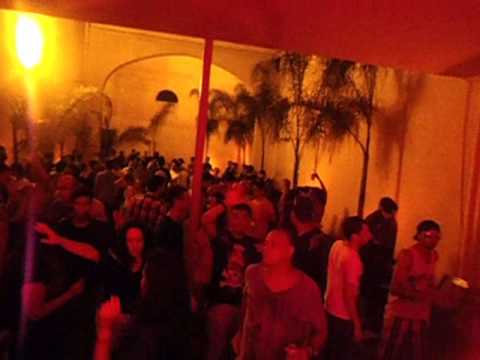 DJ Thiago Costa playing Chasing the Sun (John W. Remix)