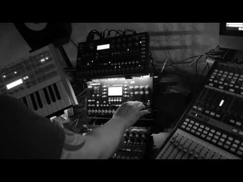Elektron Analog Live Jam Improvisation by Jens Aderholz