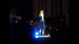 Paloma Faith - Let me down easy (Philharmonic hall - Liverpool 27th October)