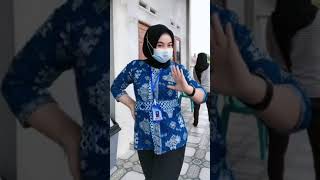 Download lagu tiktok jilbab ketat gunung gede tanam toge mp3