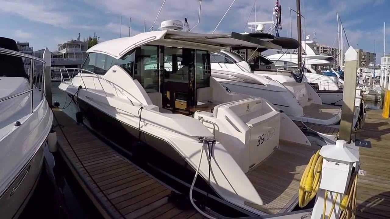 Tiara Yachts 39 Coupe! All New!