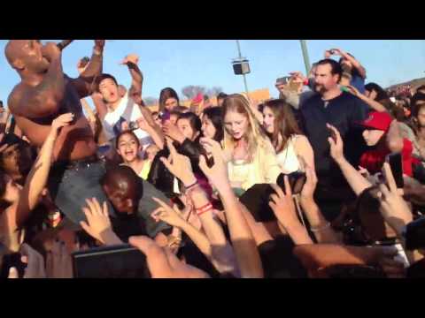 Flo Rida w/Stayc - Wild Ones