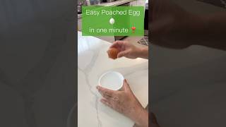 Poached Egg (easy)🥚 簡単半熟卵 #poachedeggs #ポーチドエッグ #egg #shorts