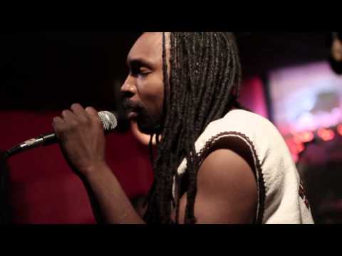Ronin Ali-The Right Thing To Say live @ Drums & Smoke Signals
