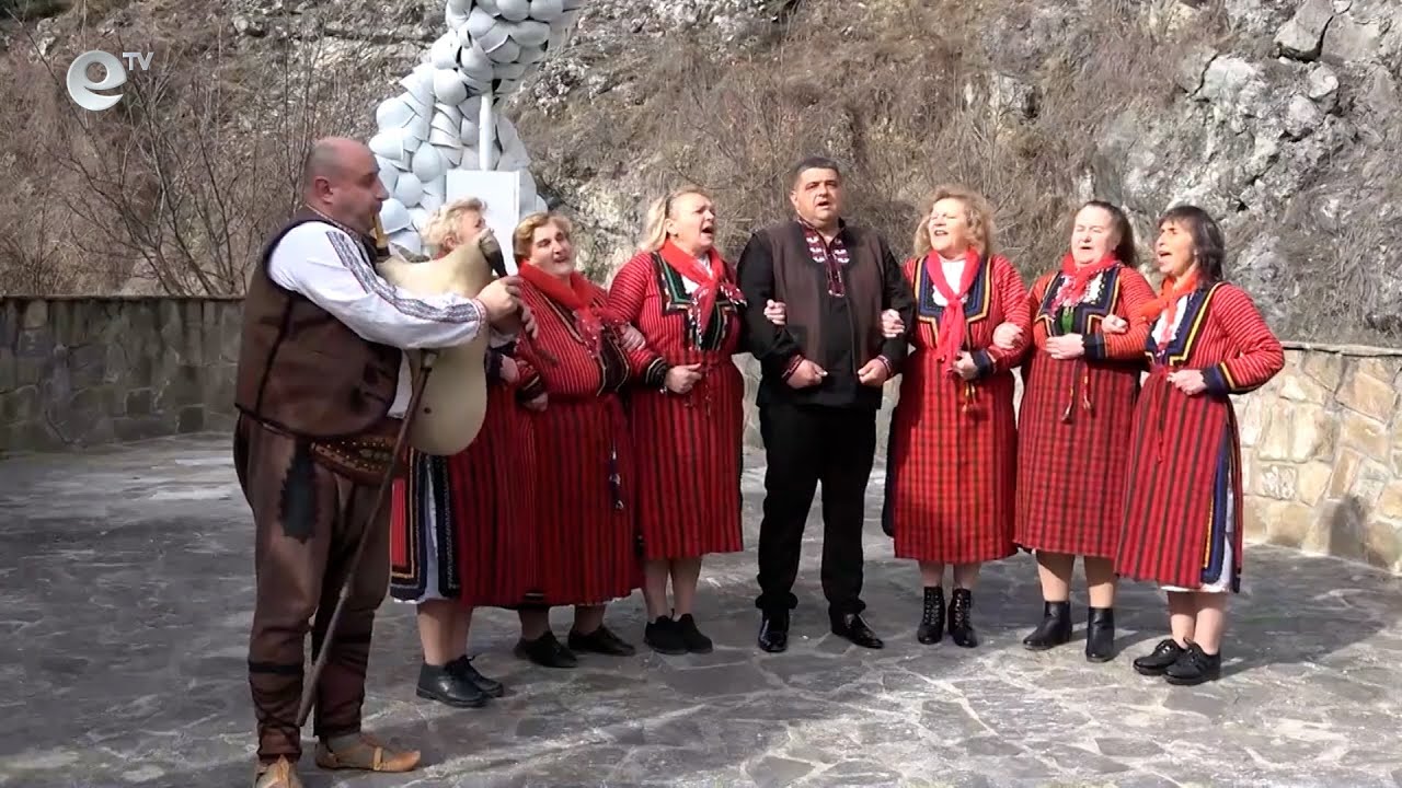 В Чепеларското село Забърдо посветиха песен на Доналд Тръмп, изпращат я в Белия Дом