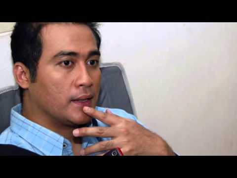 Adjie Pangestu: Berita, Foto, Video, Lirik Lagu, Profil 