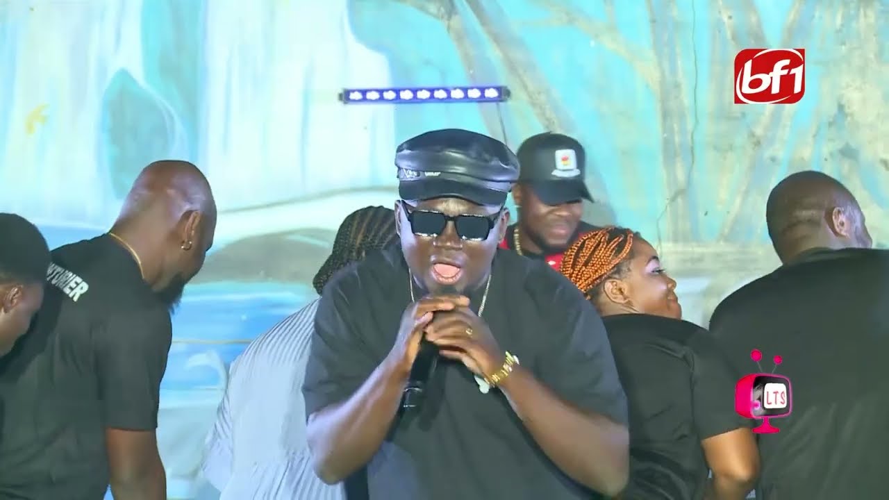 Télé S'amuz : l'artiste Marko en prestation sur son titre " Riz Soumbala "