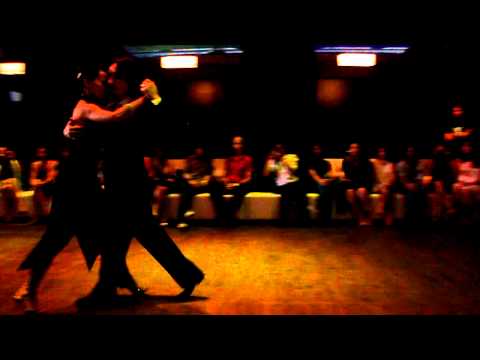 Leonel y Florencia bailan Cascabelito