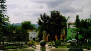 preview picture of video 'Remodelacion de la Plaza Principal de Ahualulco de Mercado 1'