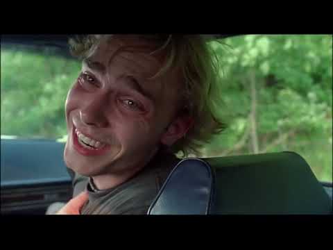 Supermaderos (2001) - Los fumetas en el coche