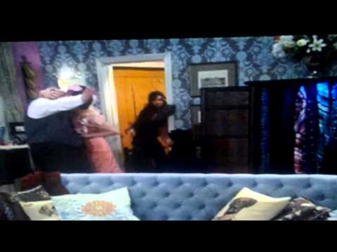 Weirdest Moment in Jessie's 'Romancing the Crone'