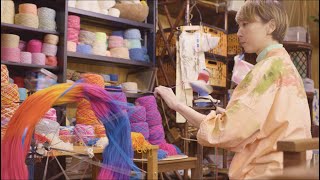 Fendi The making of the Fendi Hand in Hand Baguette