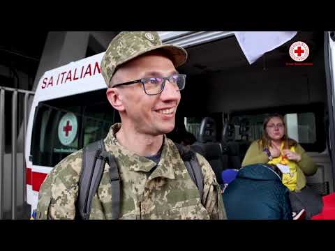 La storia del piccolo Makhar, ora in Italia con la Croce rossa per curarsi